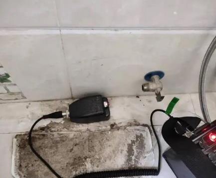 宝清屋顶漏水维修公司分享下卫生间漏水的危害及解决方法
